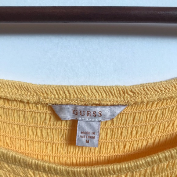 NWOT Guess Yellow Off Shoulder Crop Top - Picture 4 of 5